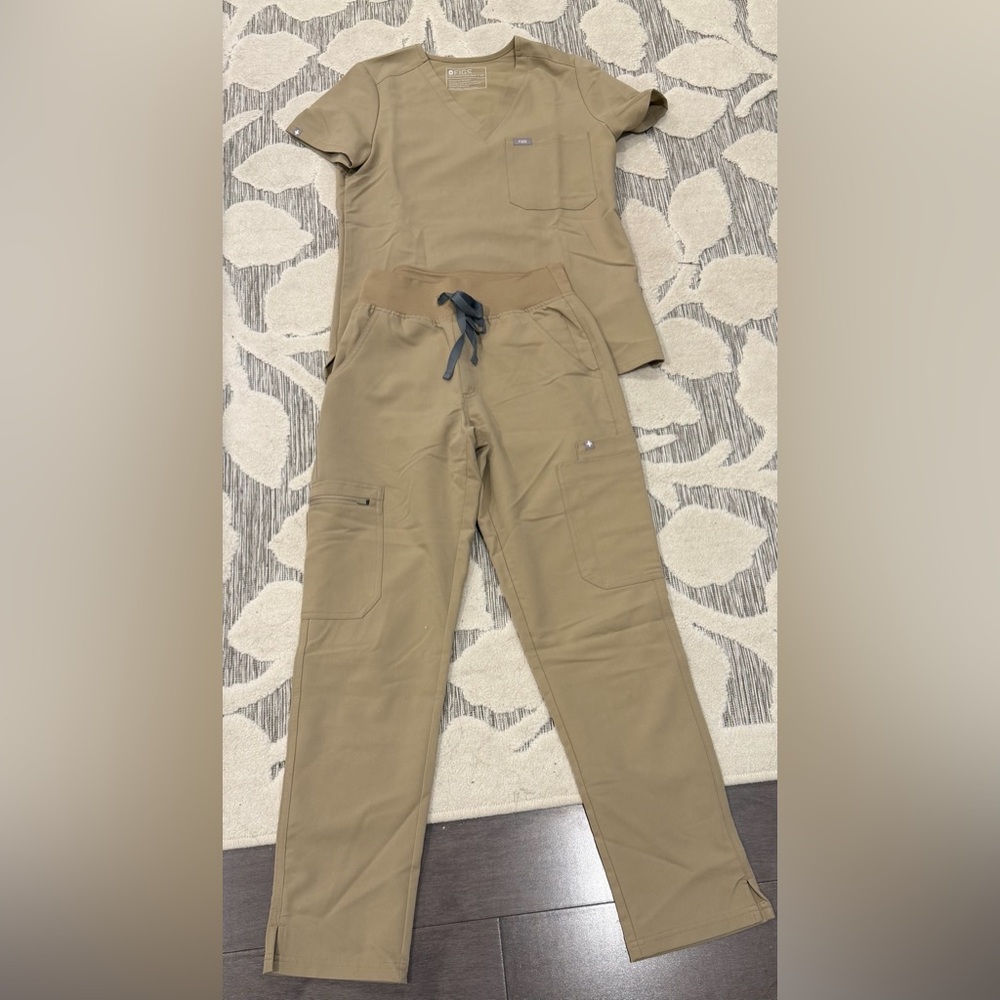 Figs technical collection. Worn once.